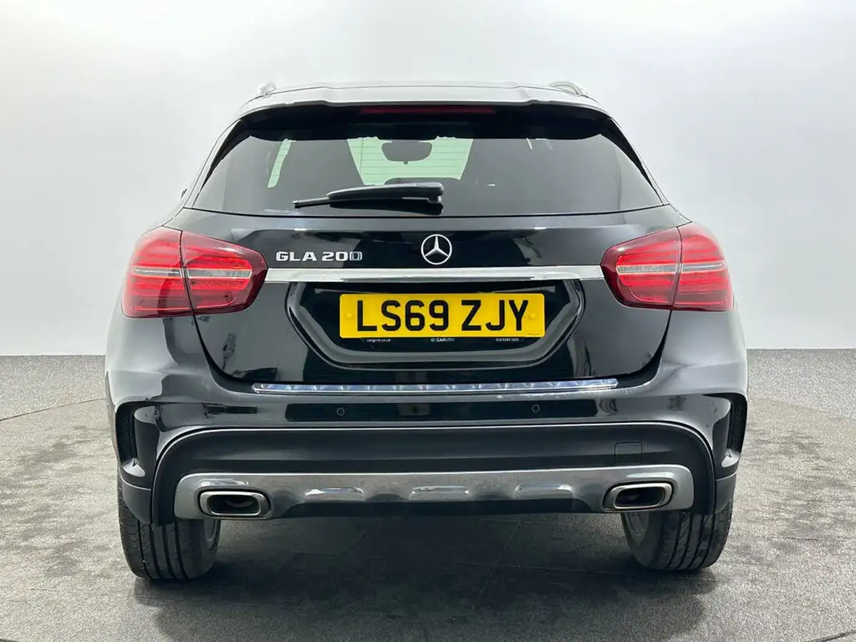 2019-mercedes-benz-gla-class-16-gla-200-amg-line-edition-7g-dct-big-5