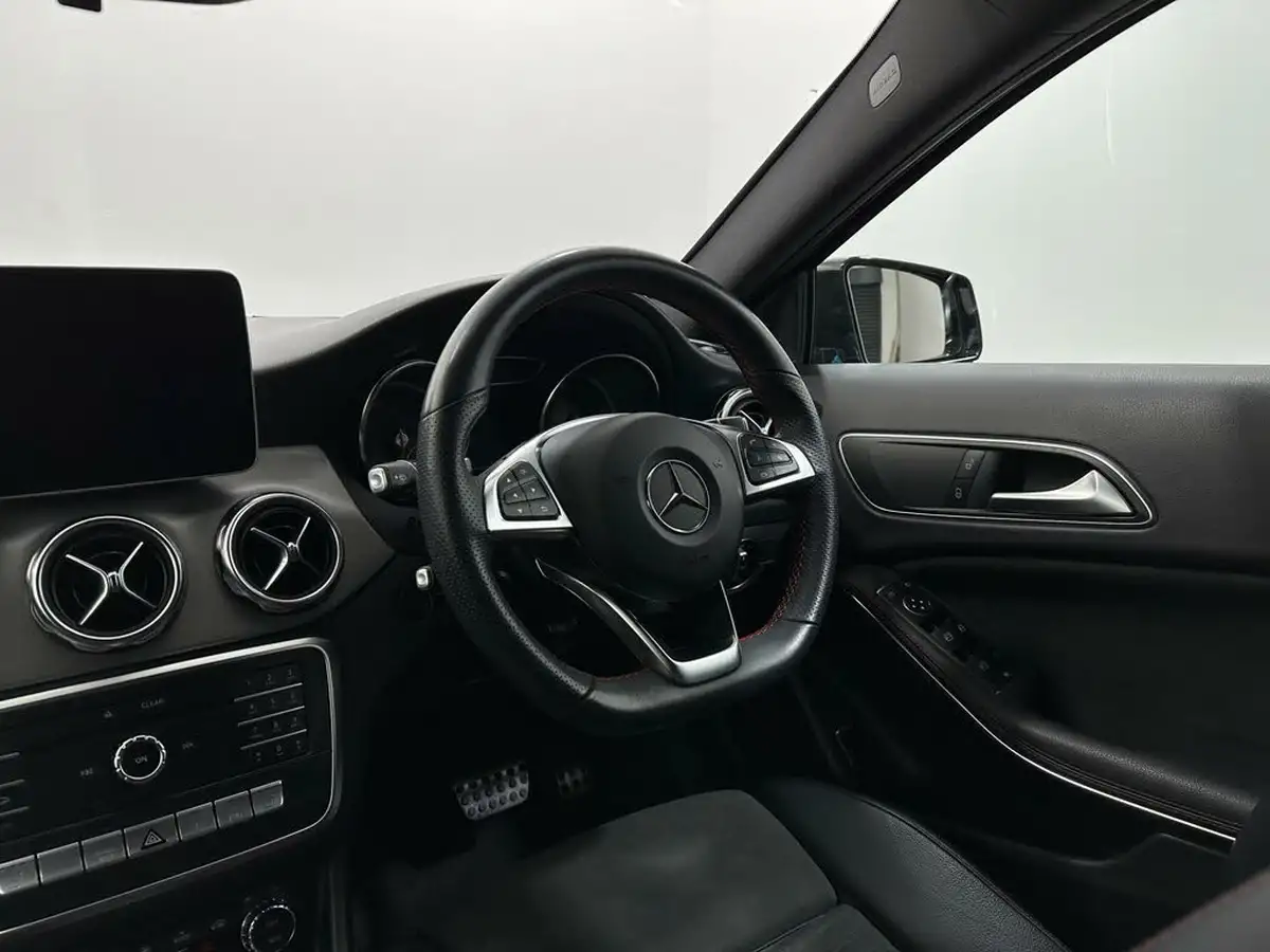 2019-mercedes-benz-gla-class-16-gla-200-amg-line-edition-7g-dct-big-9