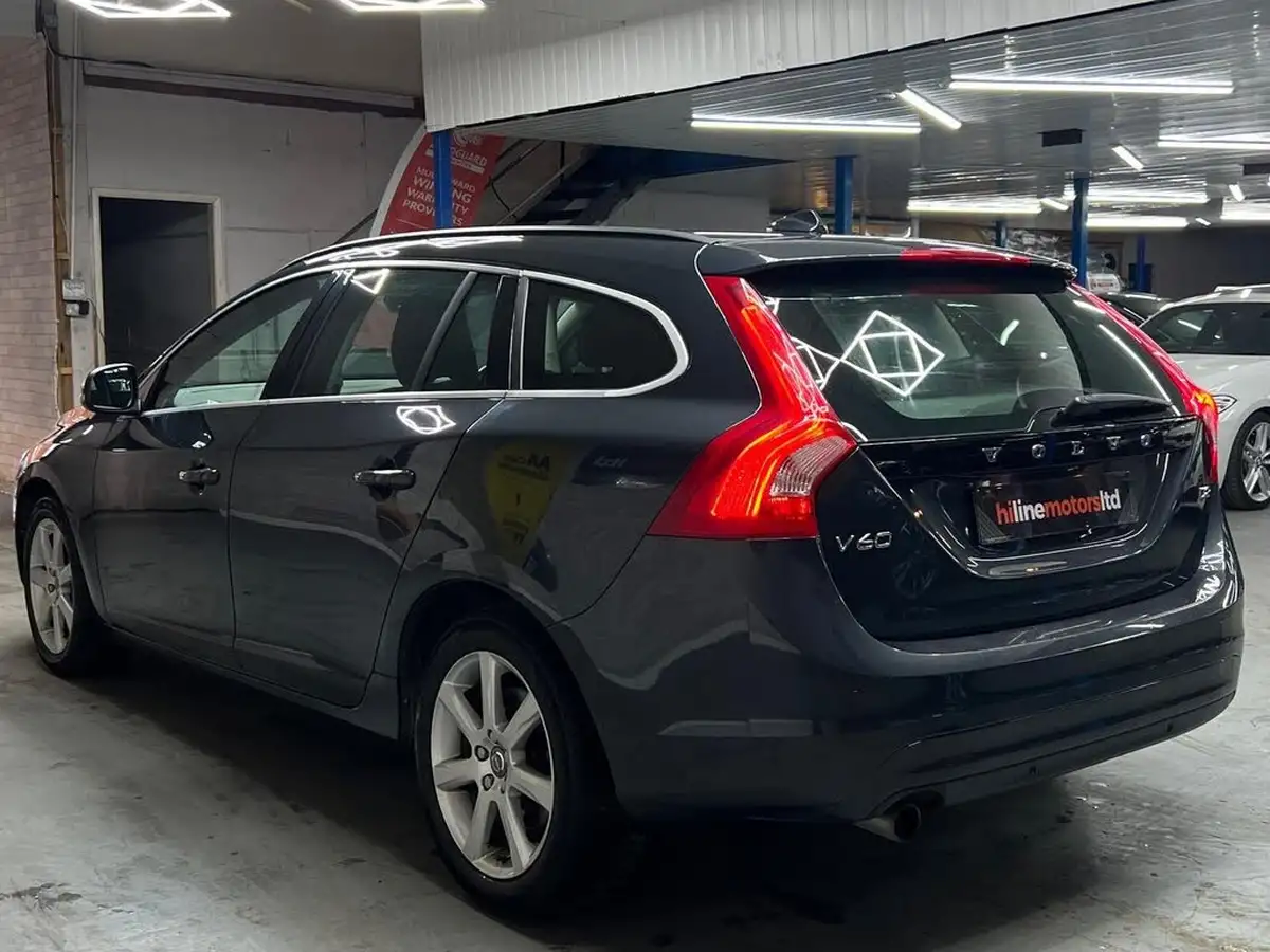 2018-volvo-v60-20td-d2-se-geartronic-big-3