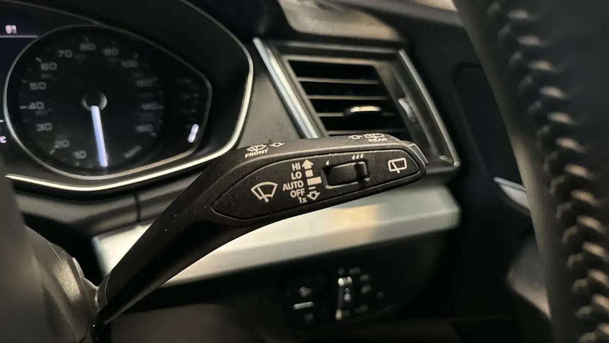2020-audi-q5-20-50-tfsi-e-s-line-big-18