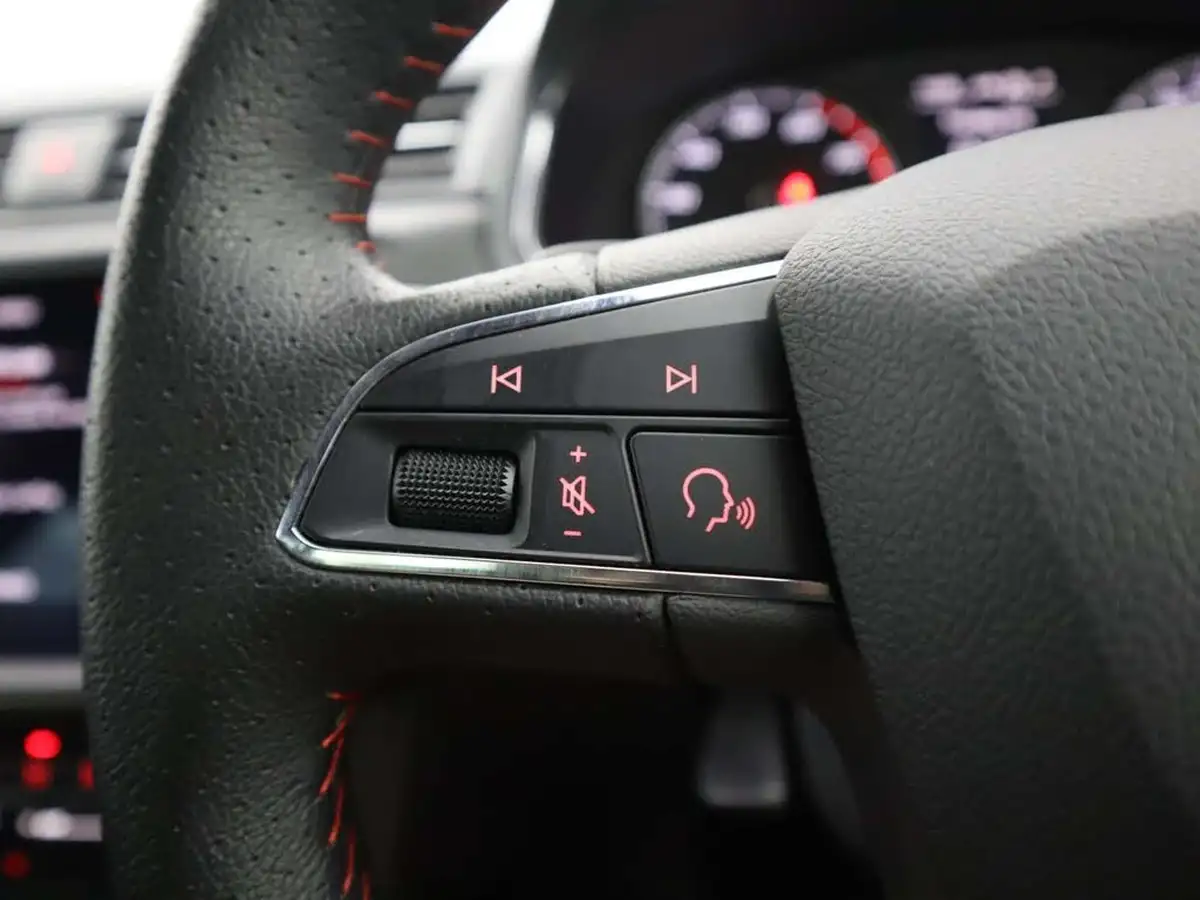 2018-seat-arona-10-tsi-fr-sport-dsg-big-30