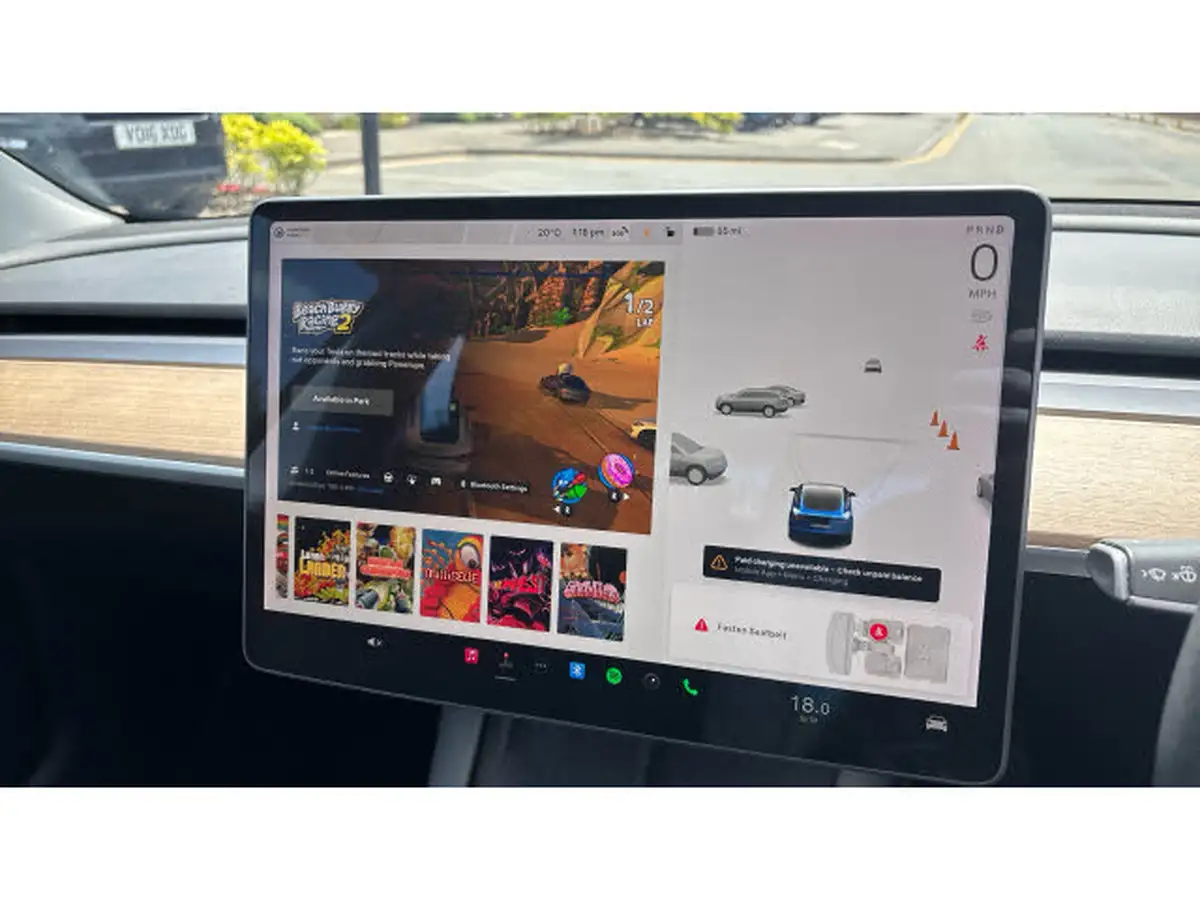2021-tesla-model-3-e-long-range-awd-big-43