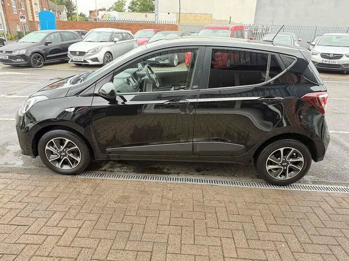 2018-hyundai-i10-10-go-se-66ps-big-3