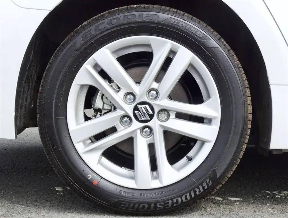 2024-suzuki-swace-18-motion-big-7
