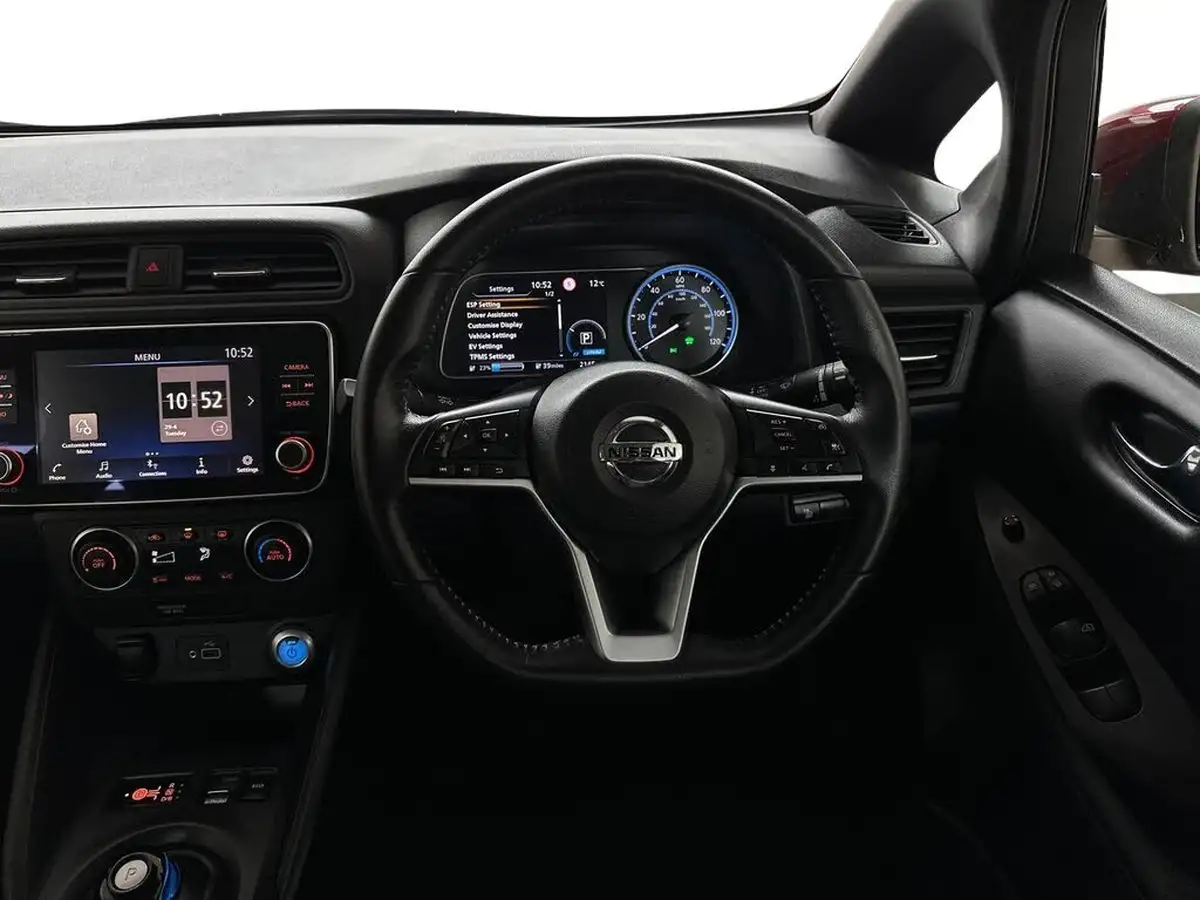 2021-nissan-leaf-e-acenta-big-16