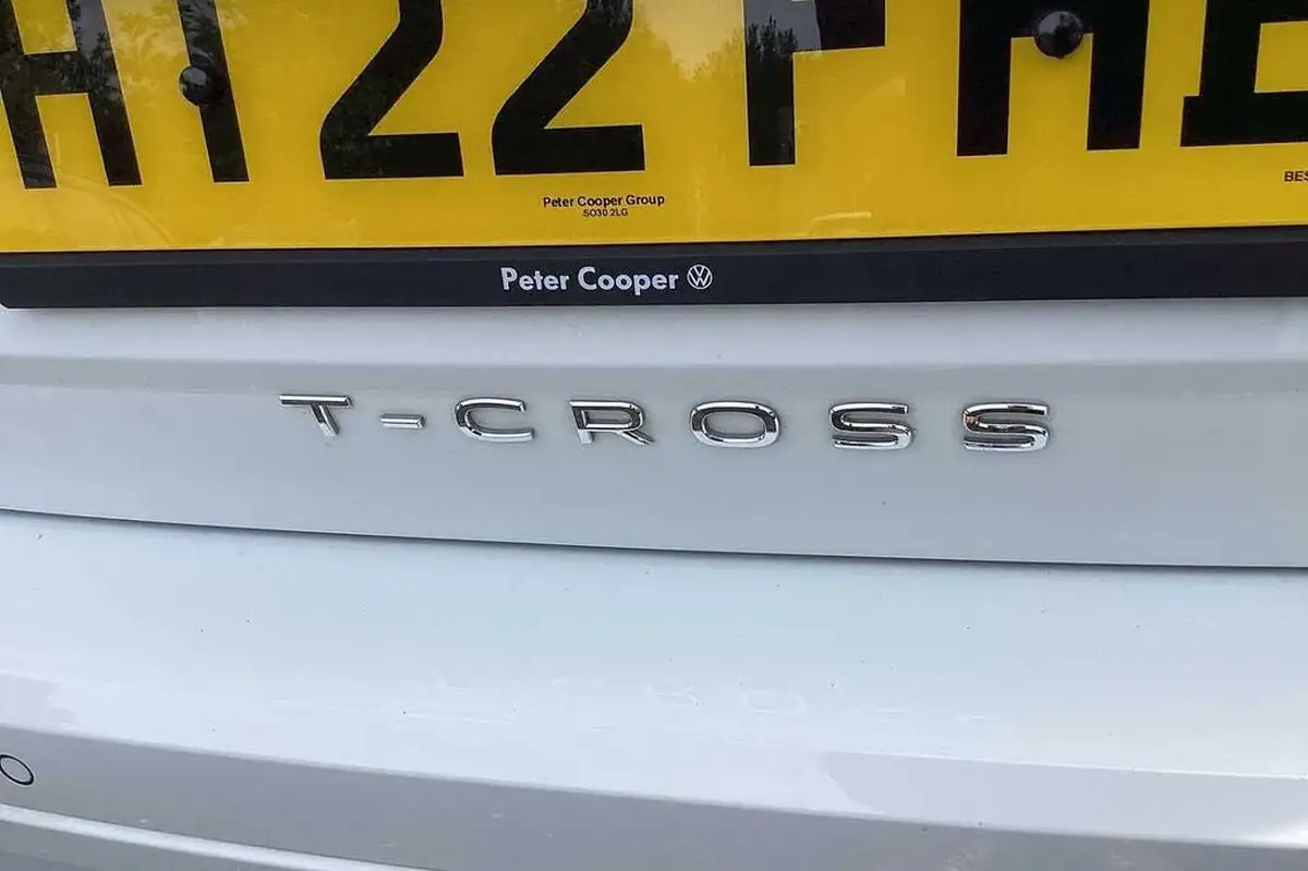 2022-volkswagen-t-cross-10-tsi-r-line-big-32