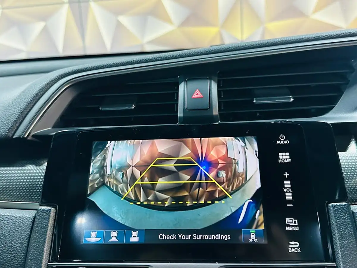 2019-honda-civic-10-vtec-turbo-ex-ss-hatchback-5d-big-3