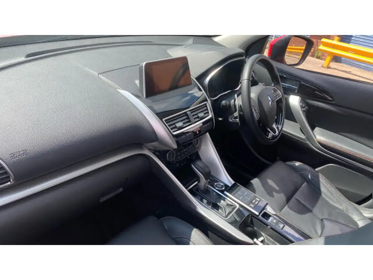 2019-mitsubishi-eclipse-cross-15-4-auto-big-8
