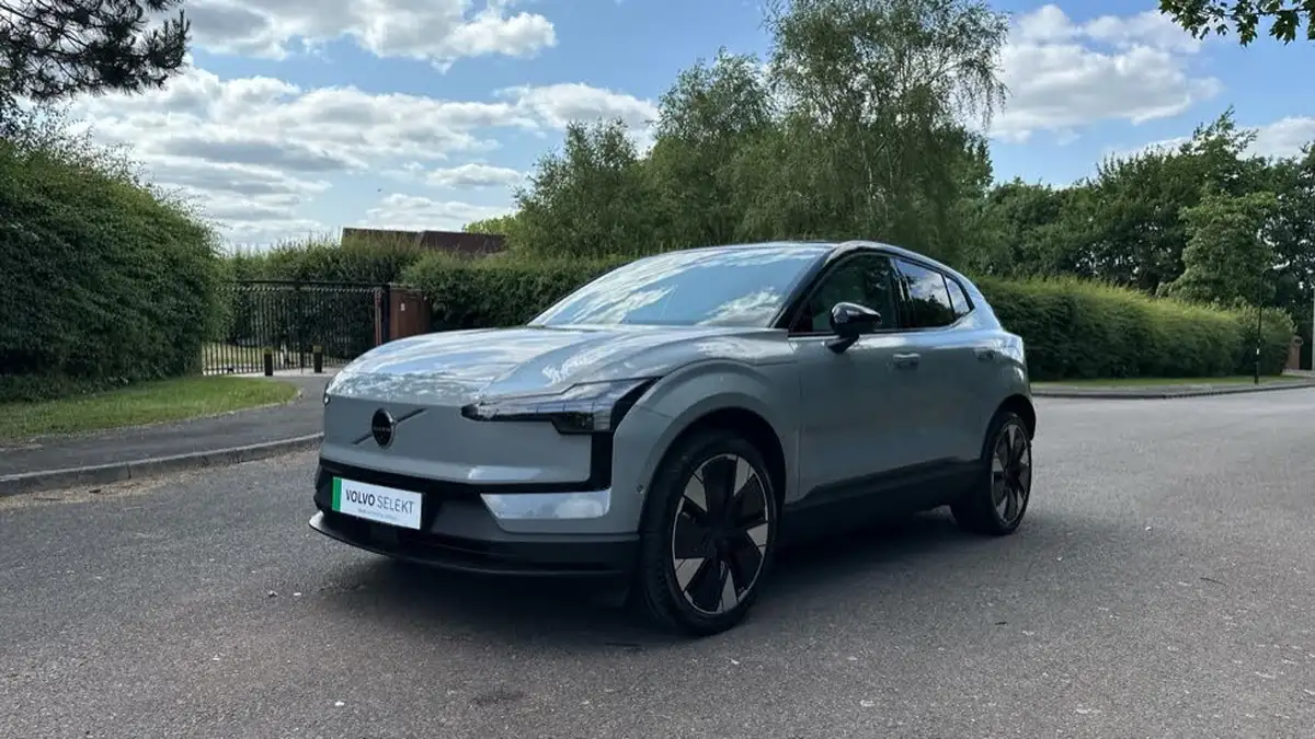 2025-volvo-ex30-e-single-motor-ultra-big-34