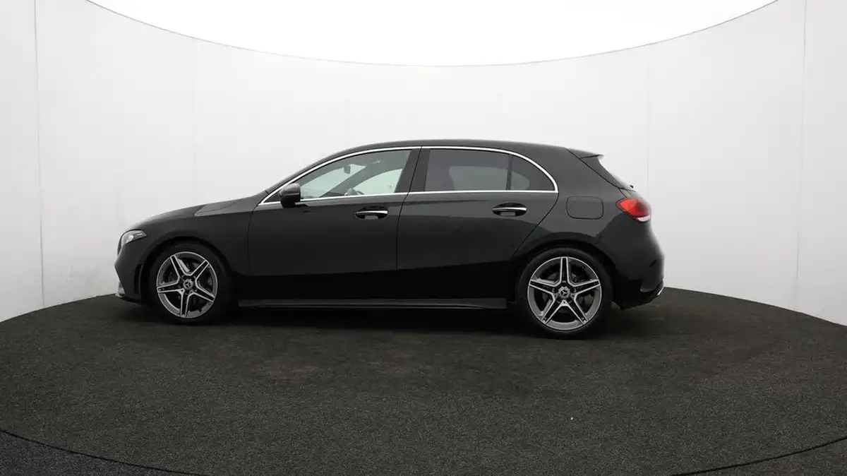 2019-mercedes-benz-a-class-20-a220-amg-line-premium-plus-hatchback-5d-4matic-big-73