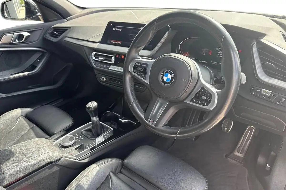 2021-bmw-1-series-15-118i-m-sport-lcp-big-7