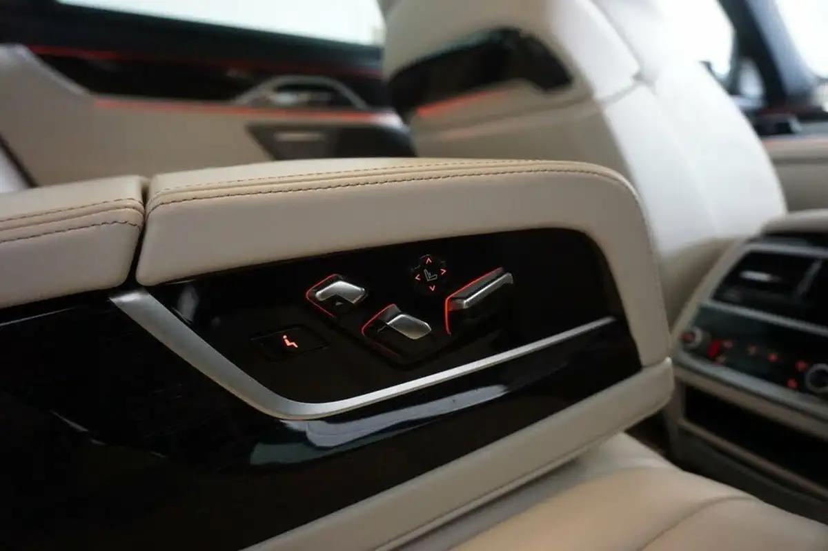 2016-bmw-7-series-30td-740d-m-sport-big-46