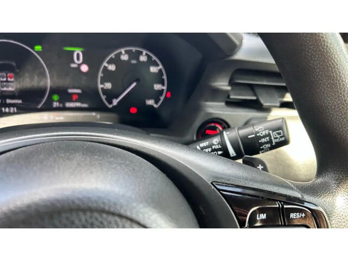 2022-honda-hr-v-15-i-mmd-elegance-big-20