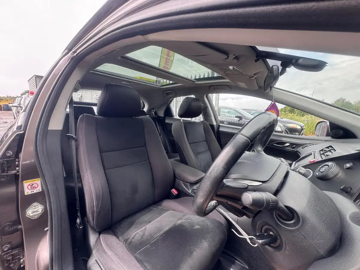 2011-honda-civic-18-es-t-auto-big-16