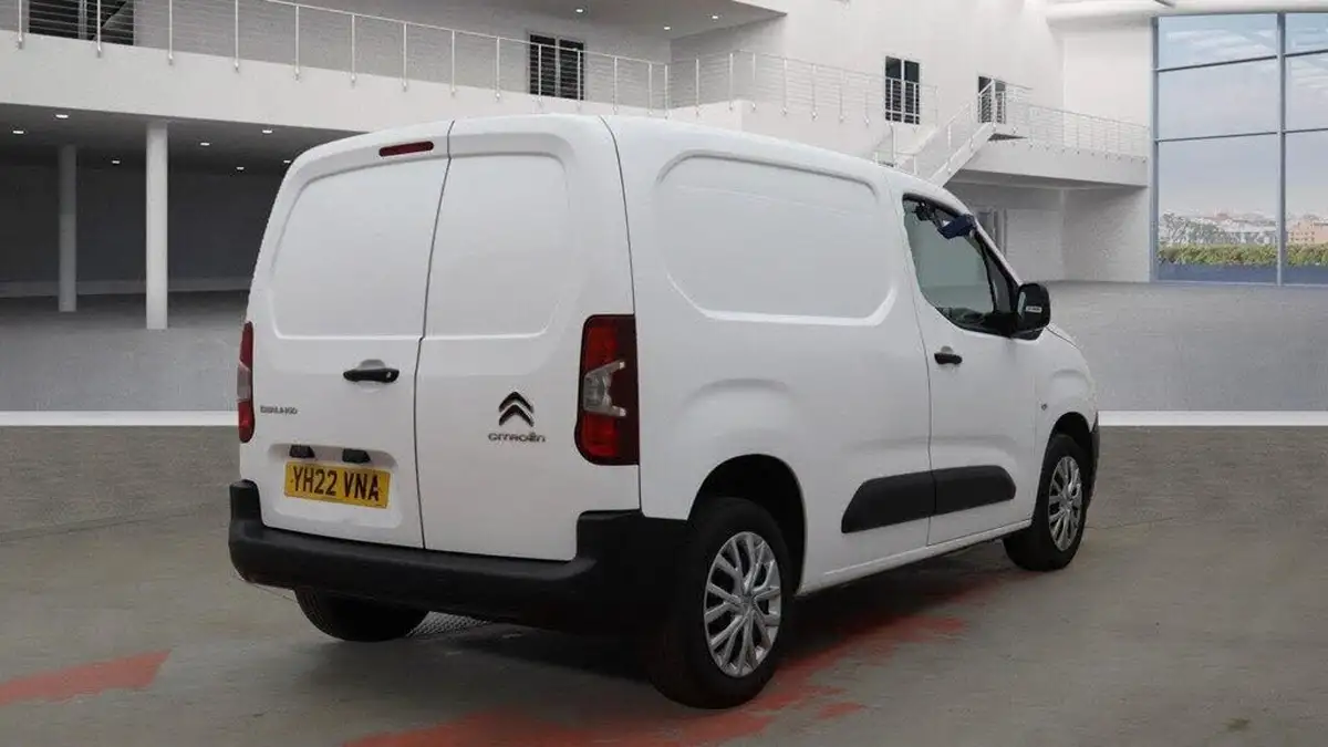 2022-citroen-berlingo-15bluehdi-1000-enterprise-pro-100pseu6d-big-3