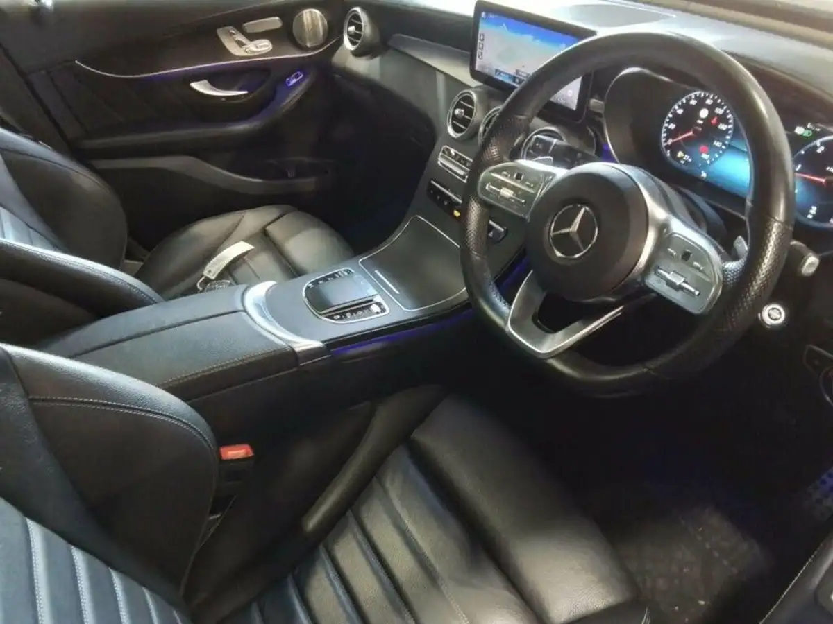 2021-mercedes-benz-glc-class-20d-glc300d-amg-line-premium-plus-245ps-station-wagon-5d-big-39