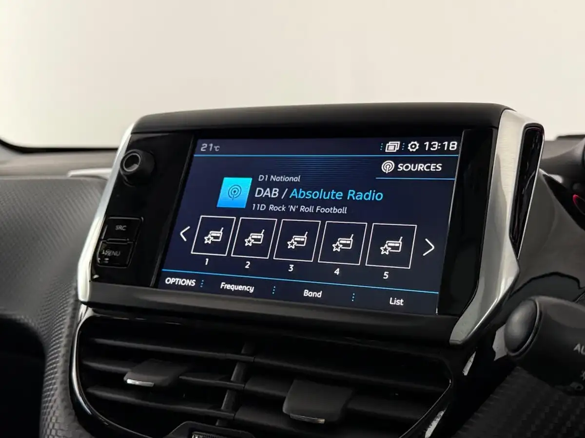 2018-peugeot-2008-suv-12-puretech-gt-line-110bhp-eat6-big-33