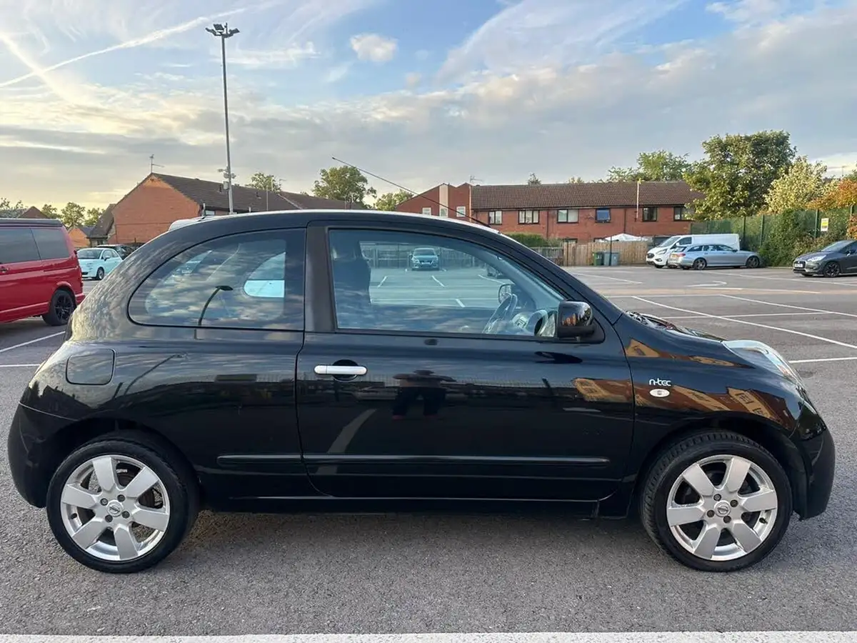 2010-nissan-micra-12-n-tec-3d-big-7