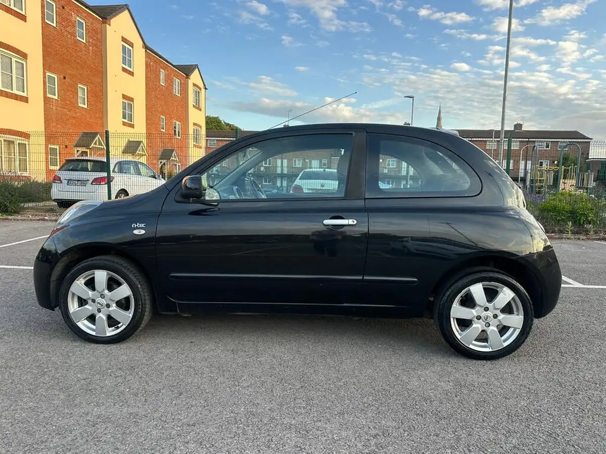 2010-nissan-micra-12-n-tec-3d-big-3