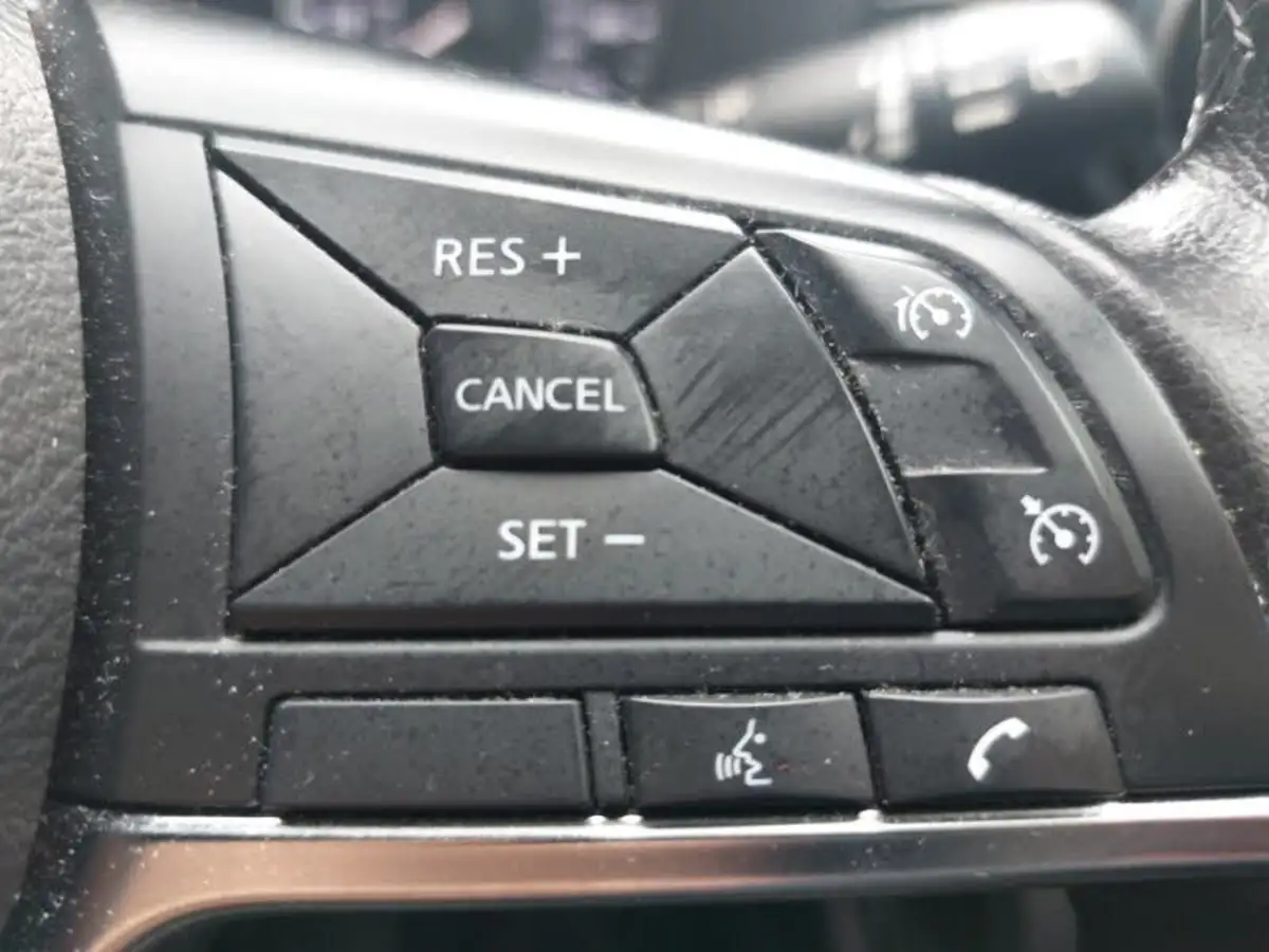 2023-nissan-juke-10-dig-t-n-connecta-big-12