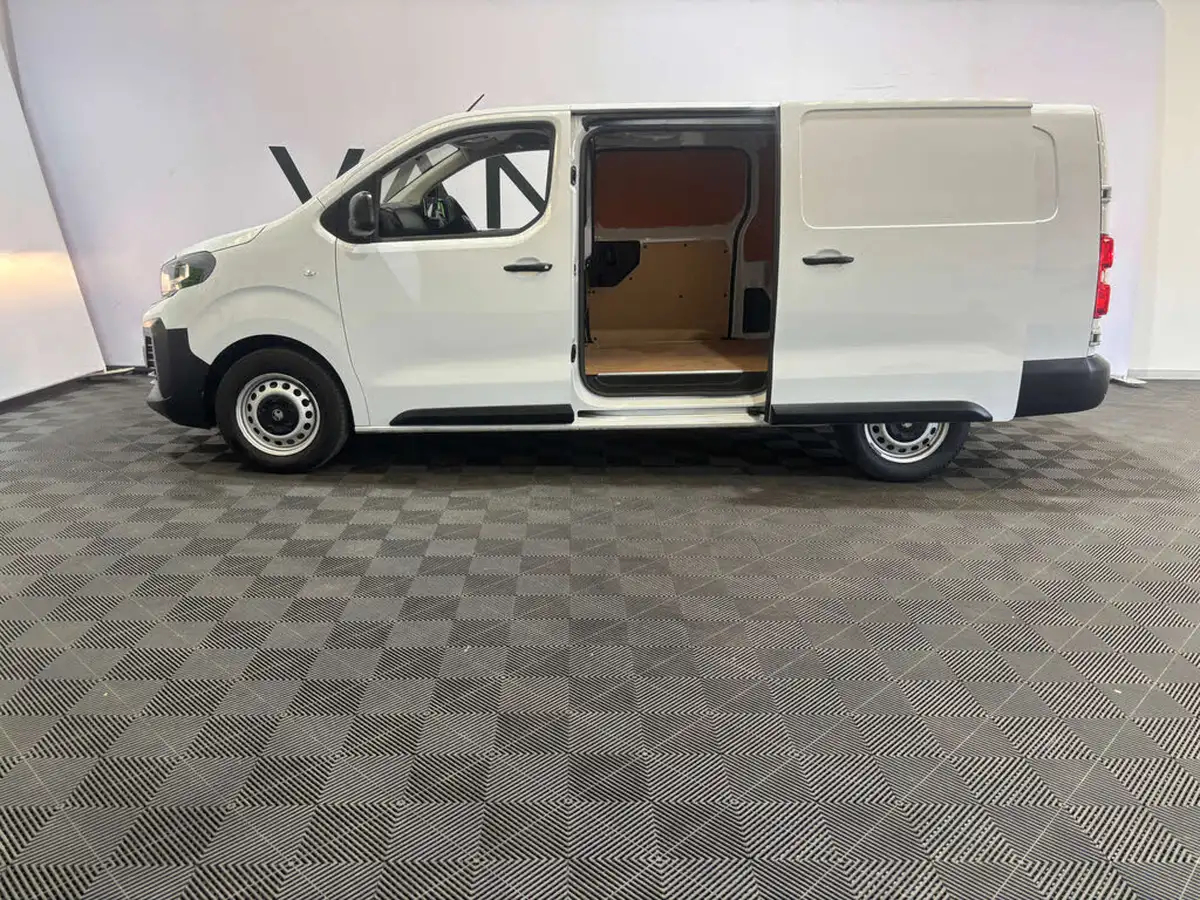 2024-vauxhall-vivaro-20td-xl-prime-panel-big-31