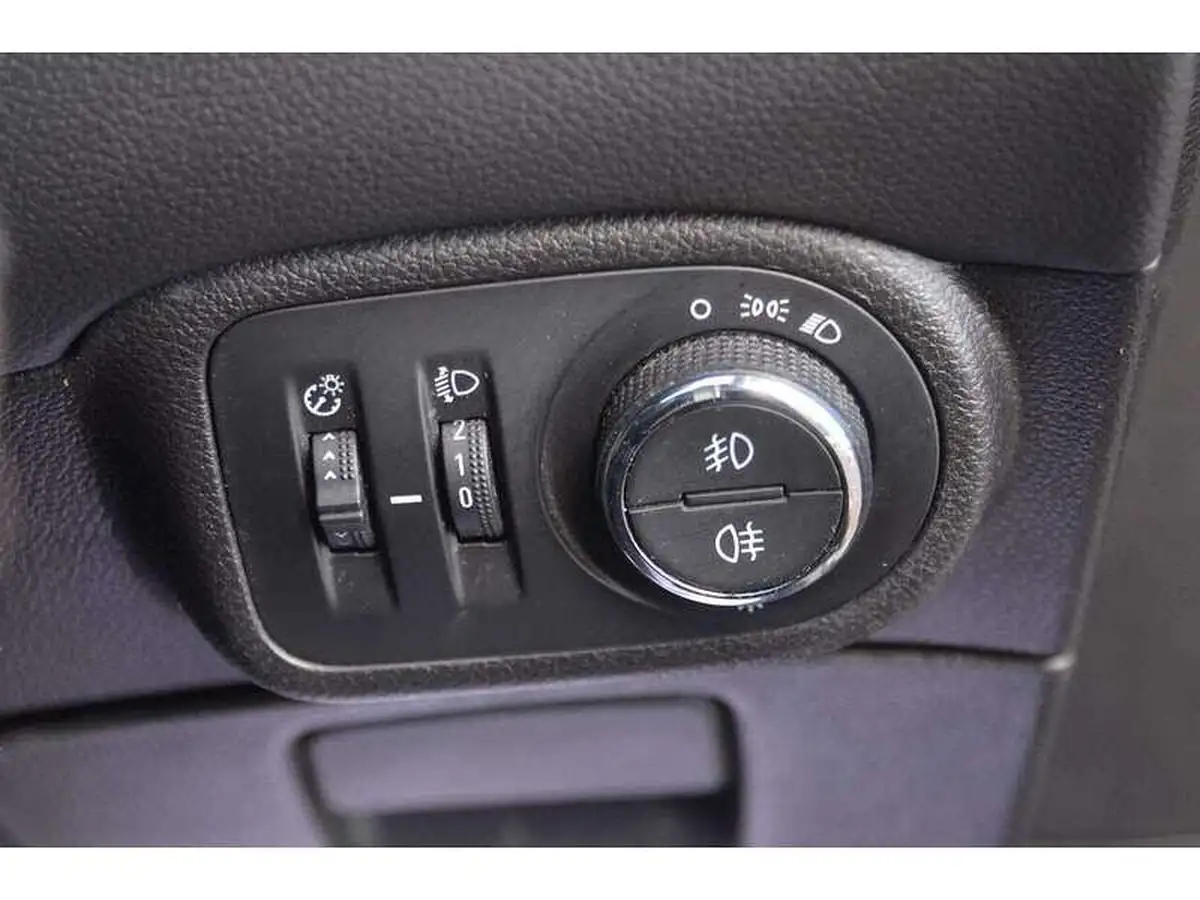 2017-vauxhall-zafira-tourer-14i-16v-turbo-sri-nav-auto-big-18