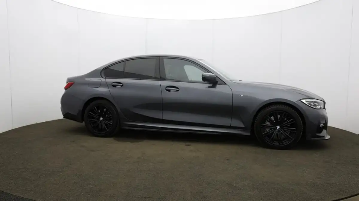 2020-bmw-3-series-20-330e-m-sport-saloon-4d-big-50
