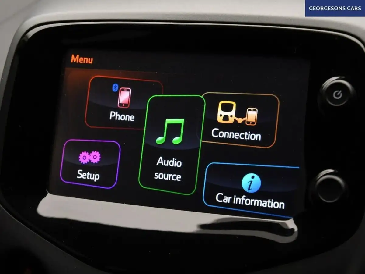 2018-toyota-aygo-10-vvt-i-x-play-71bhp-5d-big-20