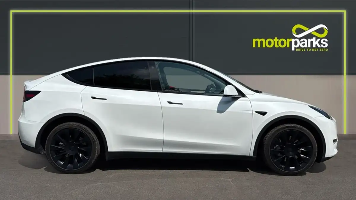 2023-tesla-model-y-e-long-range-big-1