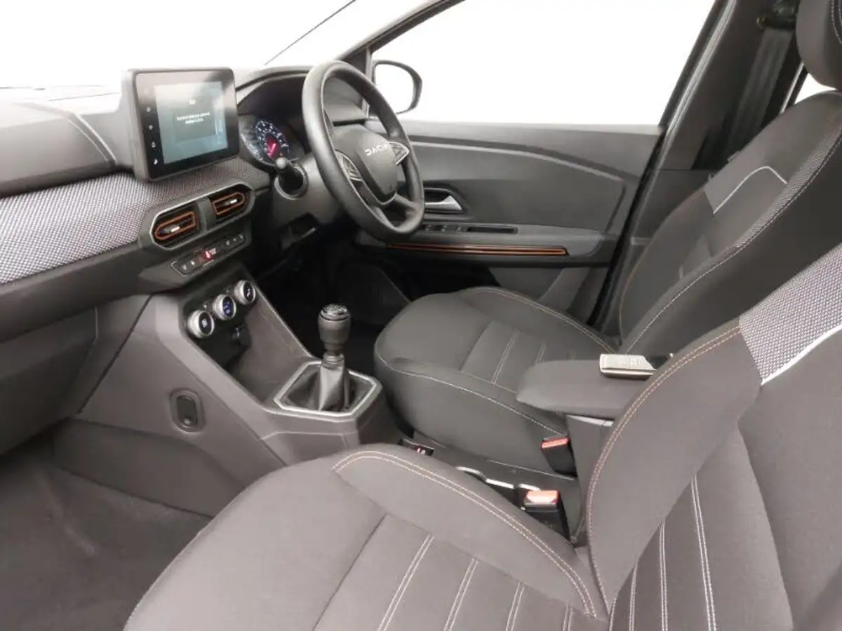 2023-dacia-sandero-stepway-10-tce-journey-100bhp-bi-fuel-big-4