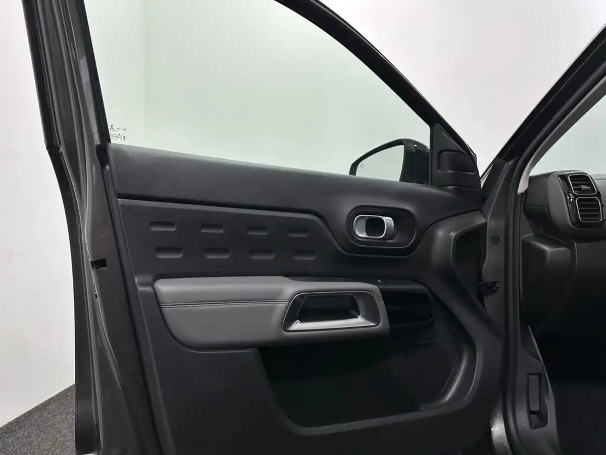 2019-citroen-c5-aircross-16-puretech-flair-plus-big-36