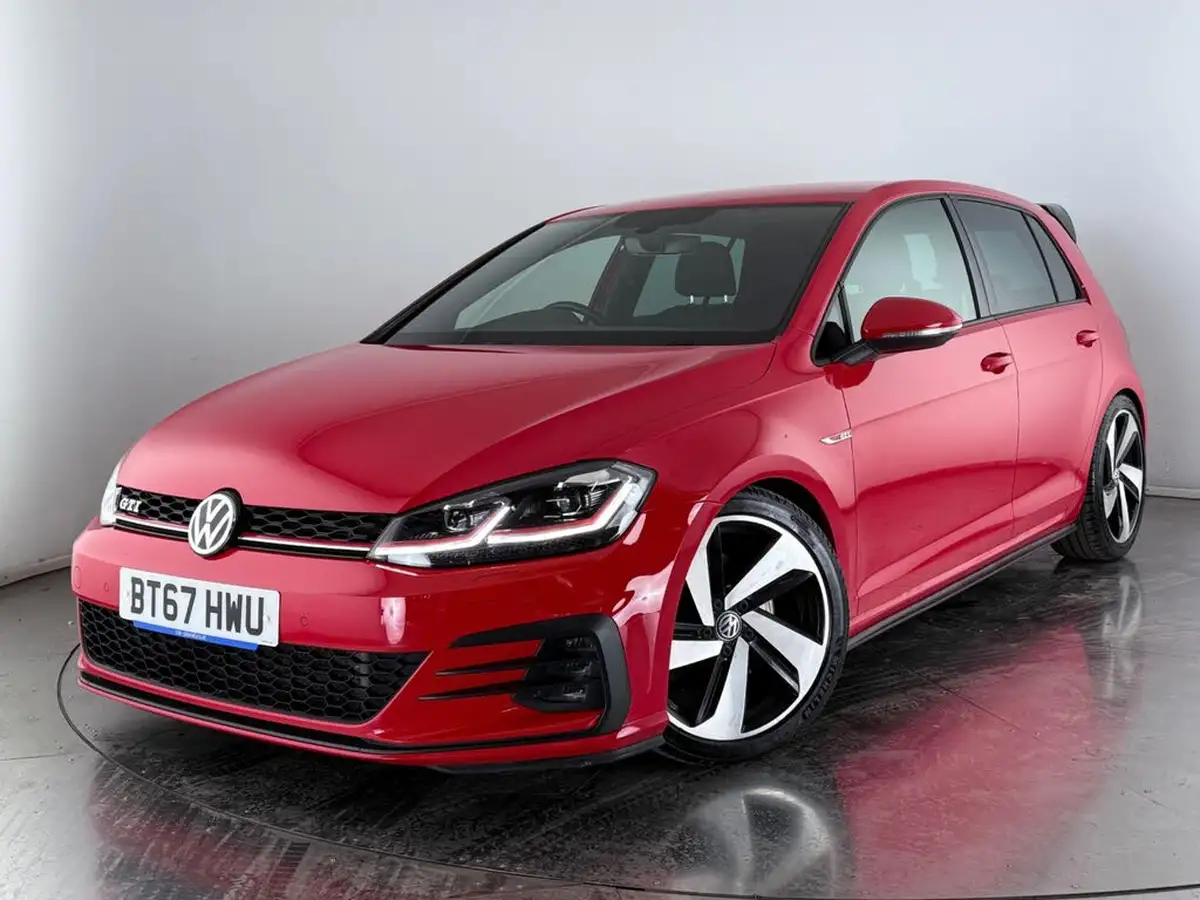 2017-volkswagen-golf-20-tsi-gti-230ps-ss-5d-dsg-big-43
