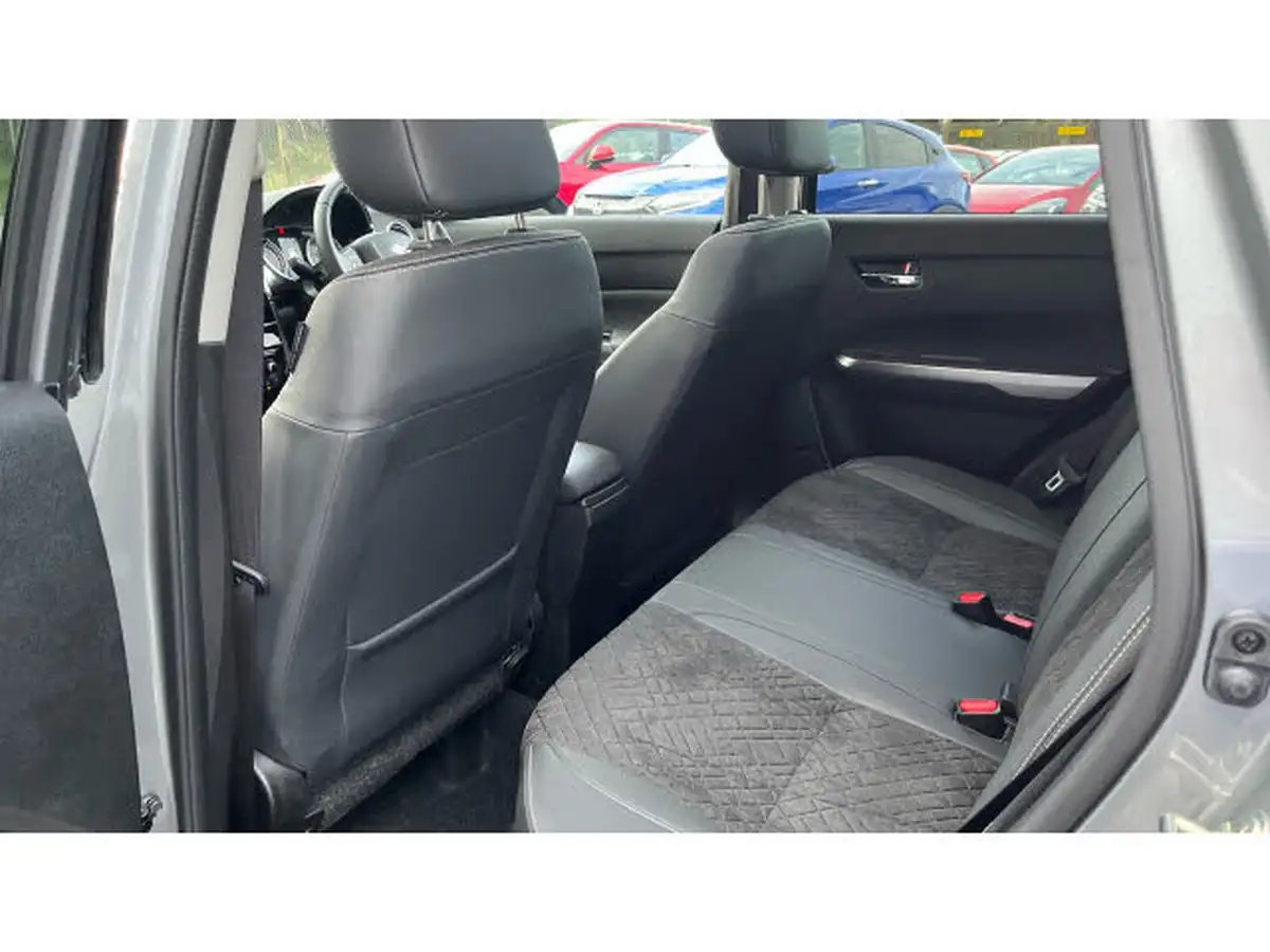 2020-suzuki-vitara-14-boosterjet-sz5-allgrip-big-15