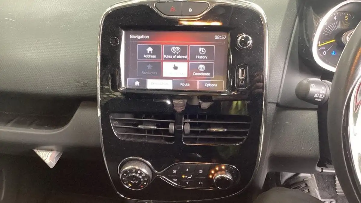2014-renault-clio-15dci-dynamique-s-medianavss-big-5