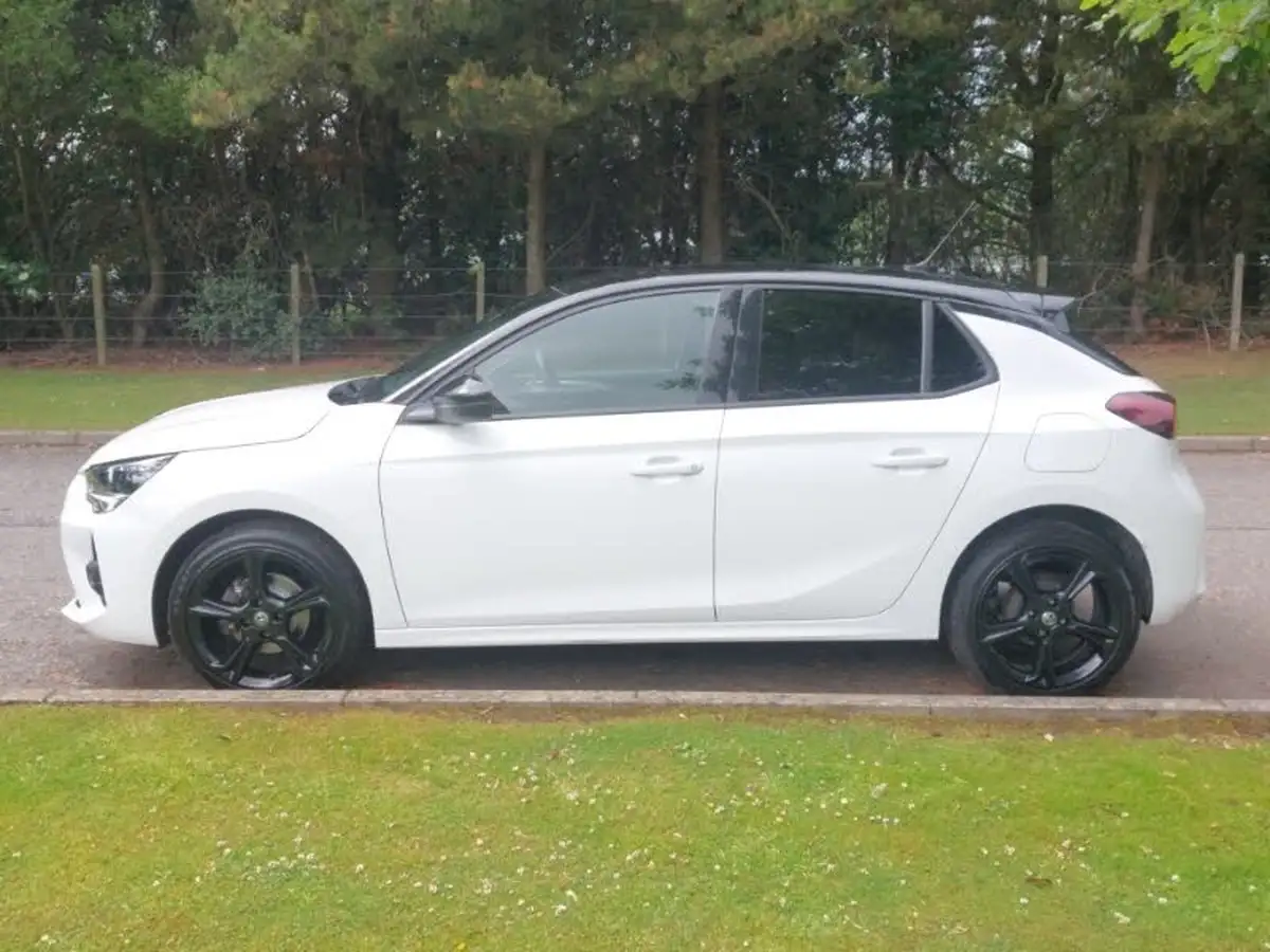 2023-vauxhall-corsa-12i-gs-big-3