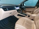 2020-porsche-macan-20-small-4
