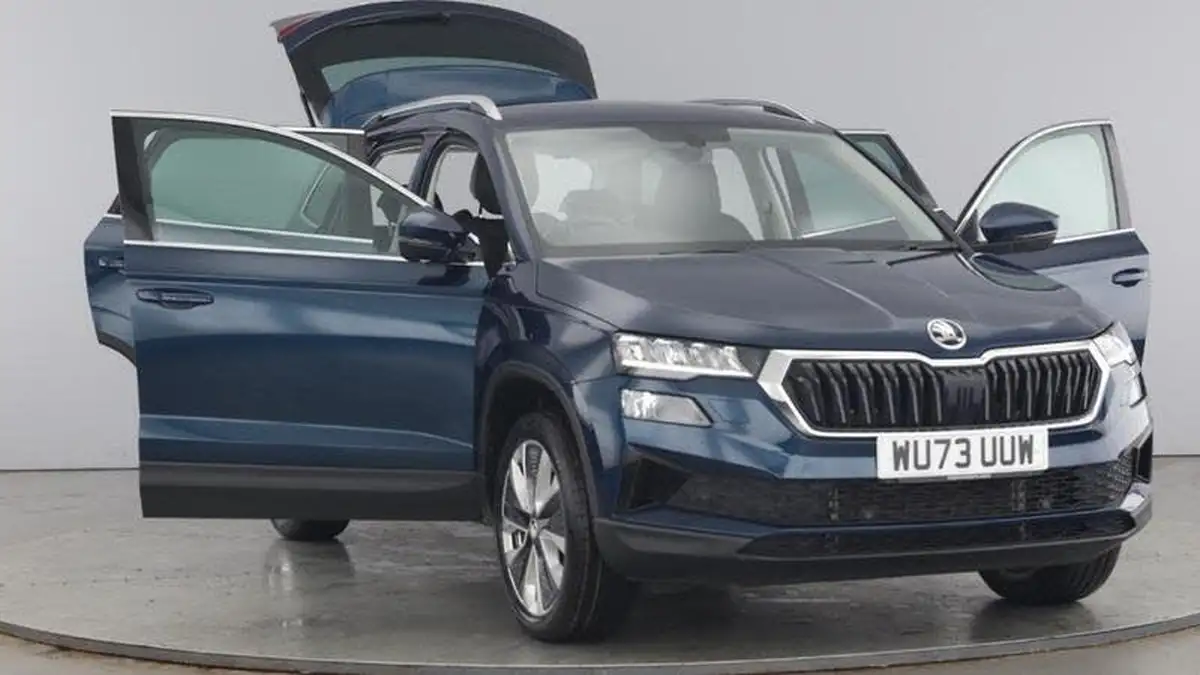 2023-skoda-karoq-15-tsi-se-l-big-8