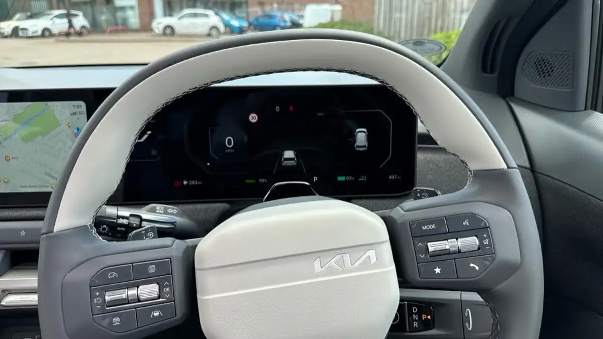 2025-kia-ev3-e-gt-line-s-big-6