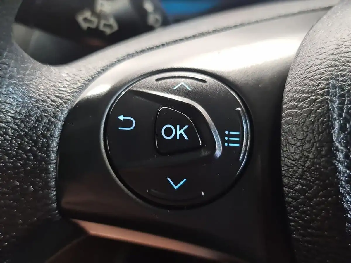 2019-ford-transit-connect-15-ecoblue-l1-200-base-100pseu6dt-panel-big-30