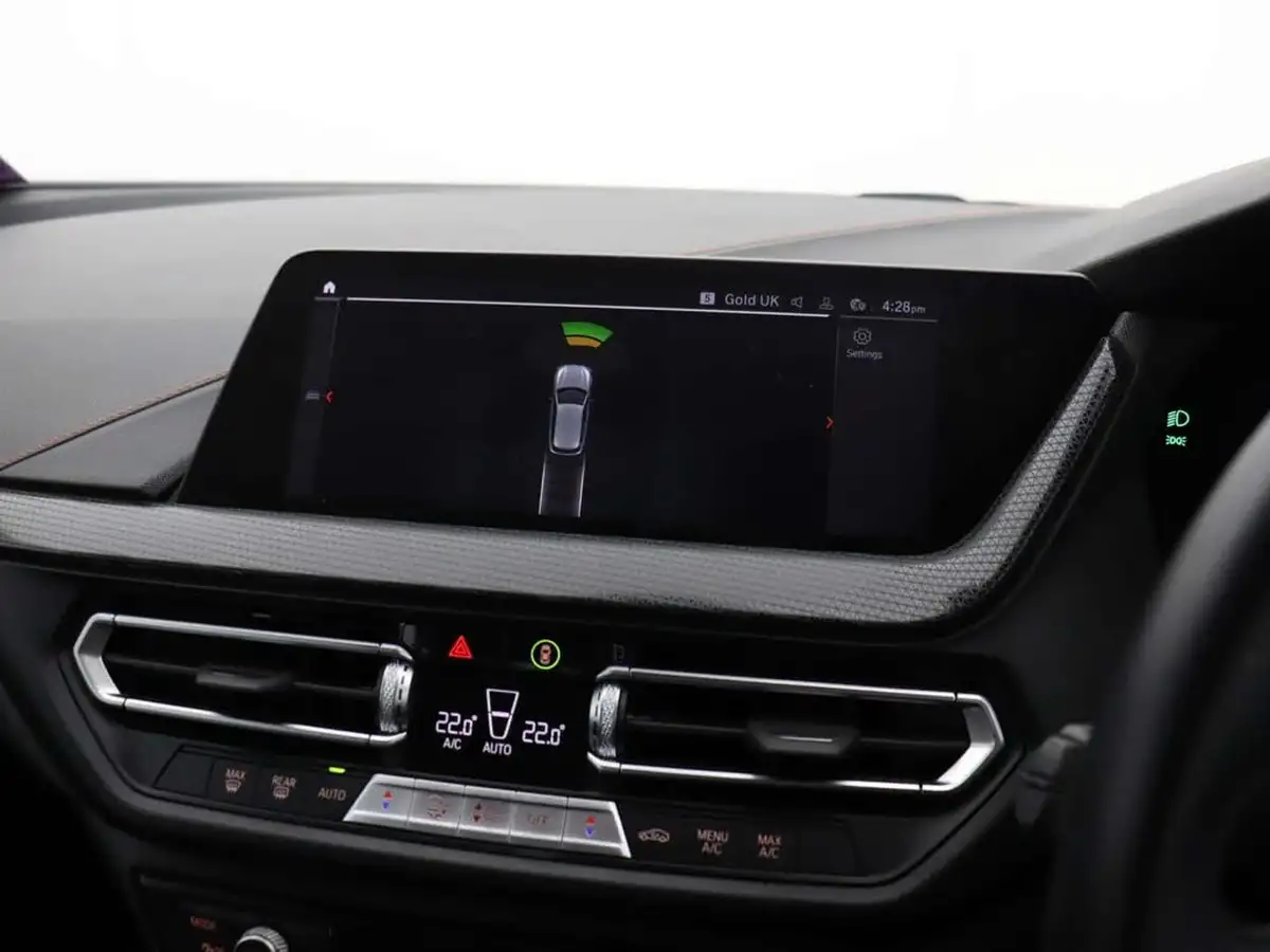 2022-bmw-1-series-15td-116d-sport-dct-big-27