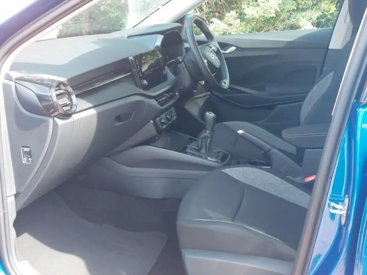 2024-skoda-fabia-10-tsi-se-comfort-116ps-big-4