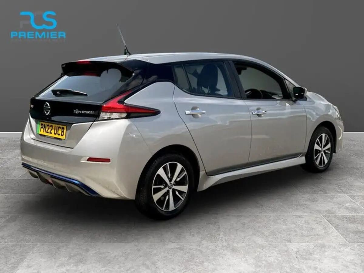 2022-nissan-leaf-e-acenta-big-19