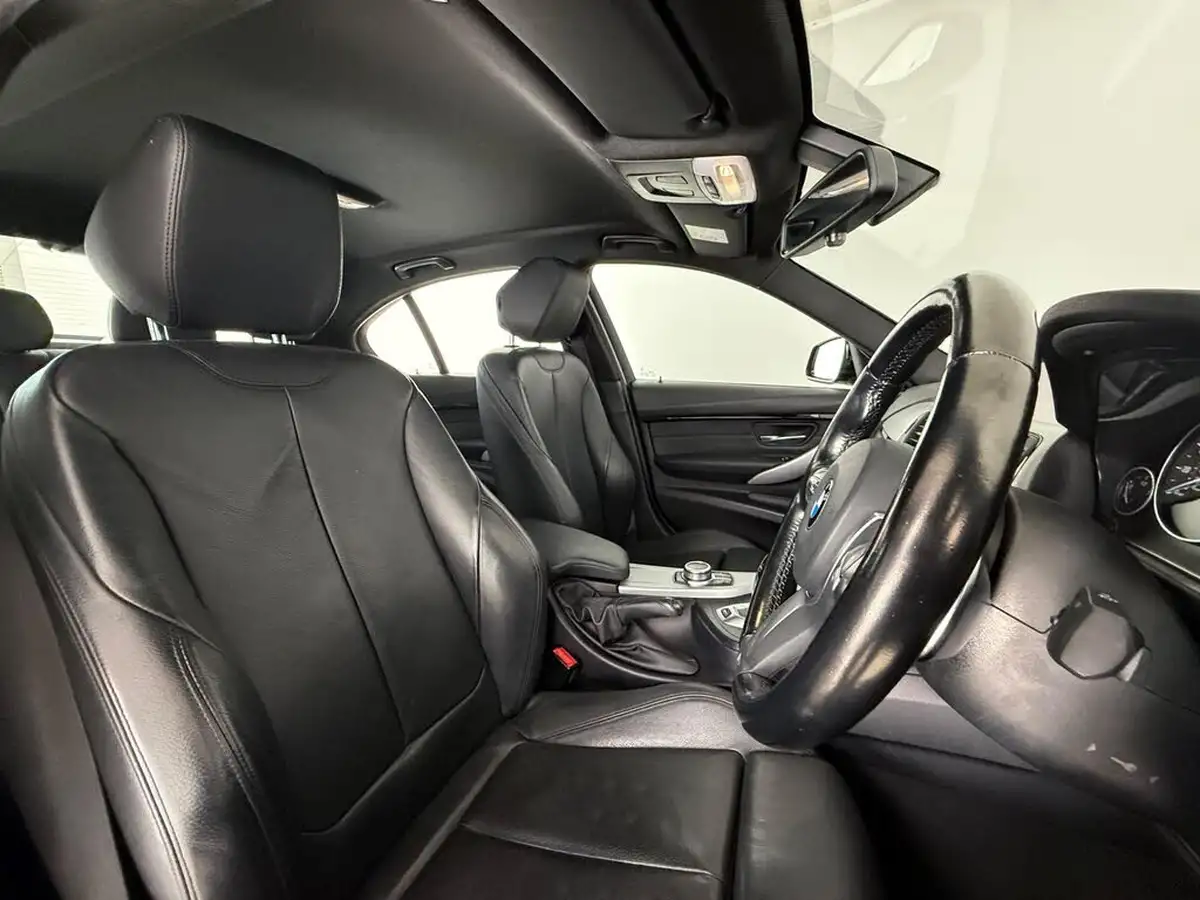 2018-bmw-3-series-20-330e-m-sport-big-14
