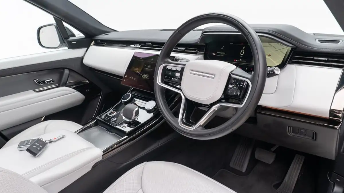 2023-land-rover-range-rover-sport-30-d300-se-big-17
