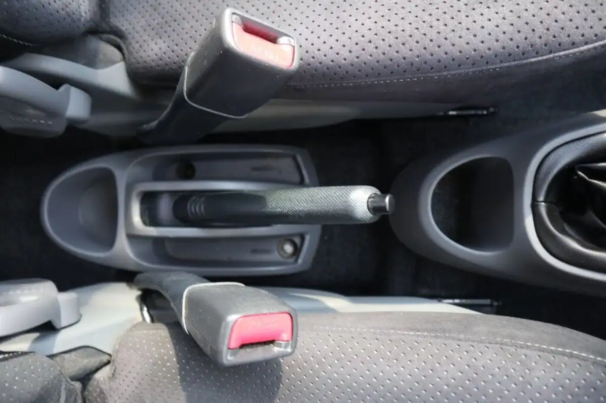 2011-toyota-aygo-10-aygo-ice-3d-big-47