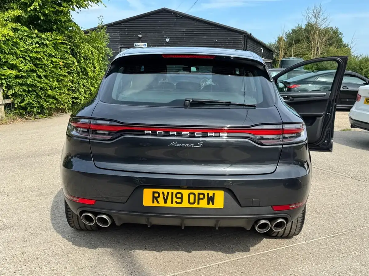2019-porsche-macan-30-v6-s-big-13