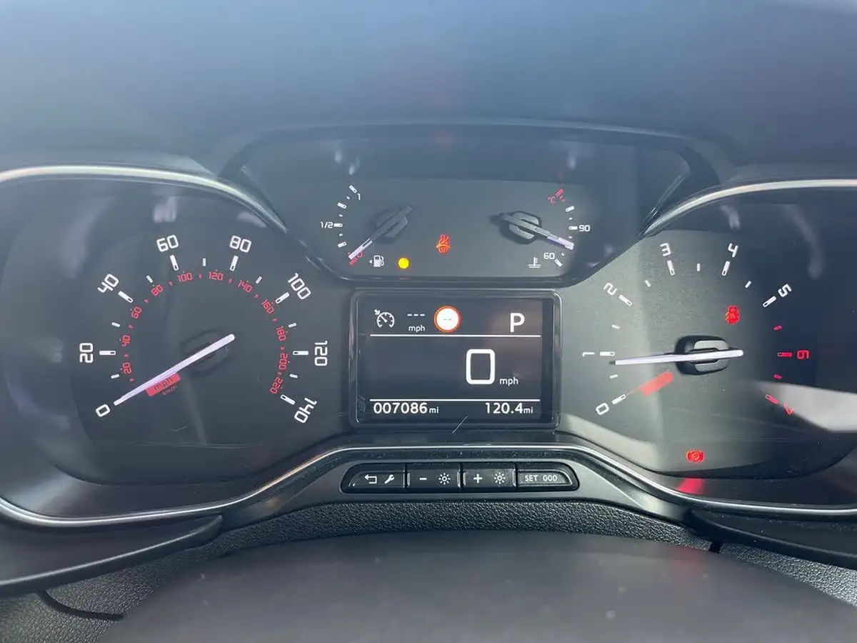 2020-citroen-berlingo-15bluehdi-flair-m-size-130ps-eat8-big-18