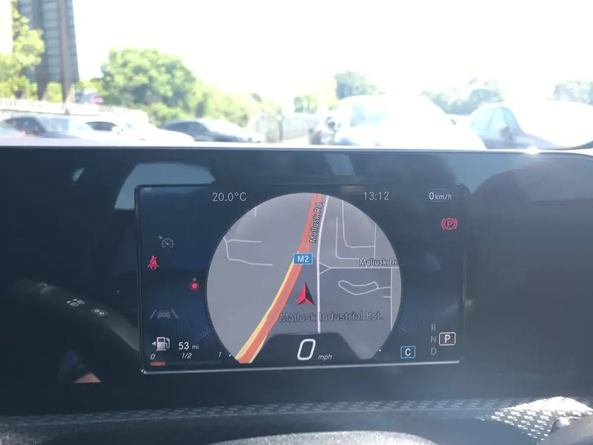 2020-mercedes-benz-a-class-13-a180-se-7g-dct-big-12