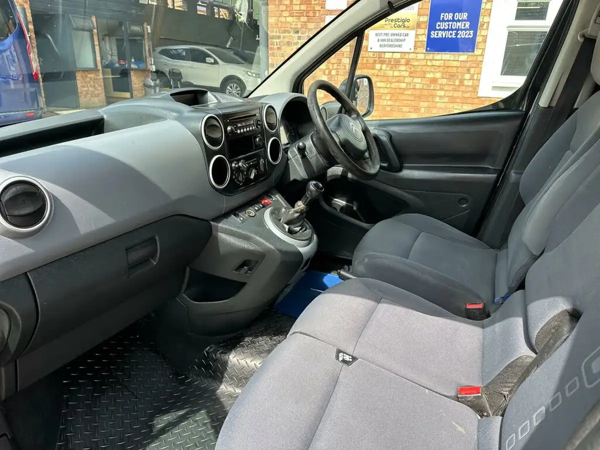 2014-citroen-berlingo-16td-l1625-enterprise-special-edition-panel-big-11