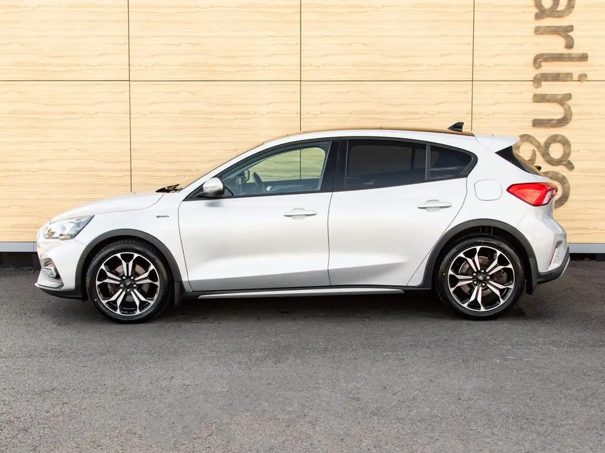 2019-ford-focus-15t-active-x-hatchback-big-12